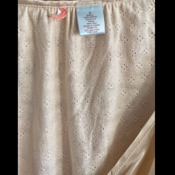 ANTHROPOLOGIE ODILLE STRETCH BLUSH CREAM WRAP TOP BOHO TOP FEMININE BLOUSE S - Picture 8 of 16